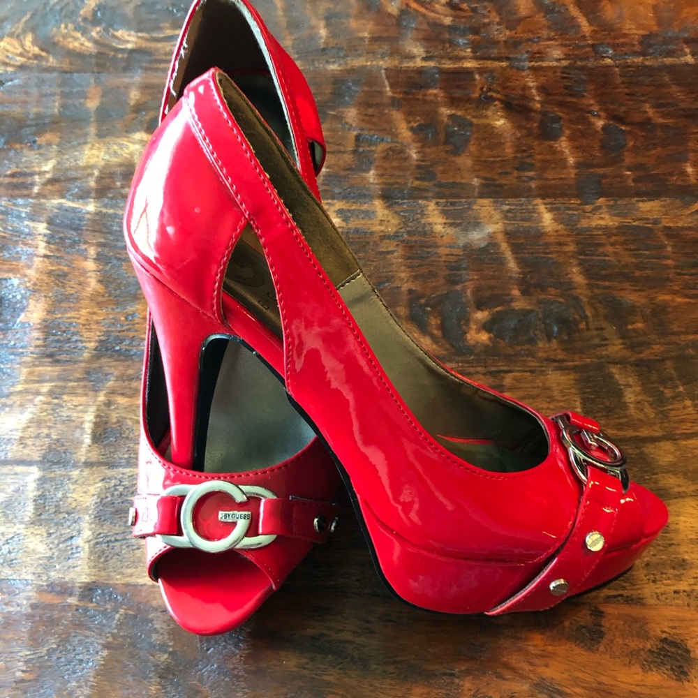 Guess retro platform heels